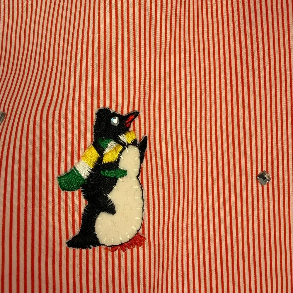 MiLi designs embroidered
